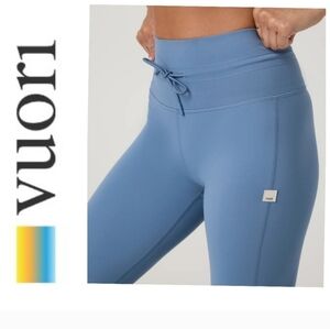 Vuori Women's Daily Legging Sz XS Light Baby Blue